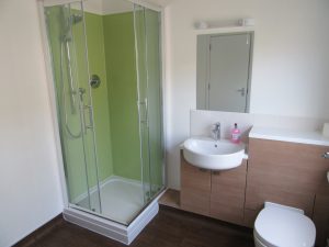 St-George's-care-home-Islington-bathroom